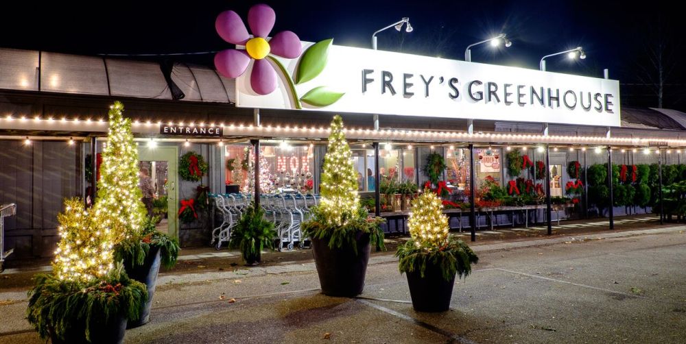 christmas-at-freys-greenhouse